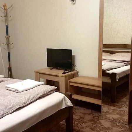 Pid Skeleyu Hotel Lazeshchyna Phòng bức ảnh